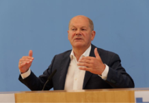 德国防长力挺朔尔茨谋求连任