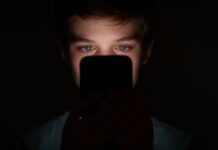 【好消息】比利时法语学校今年9月起全面禁用手机!