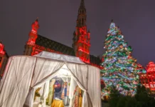 【创新or恶搞?】布鲁塞尔大广场“无脸圣像”引发巨大争议