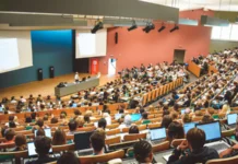 【免学费?】比利时大学生的一年实际花销近2万欧!